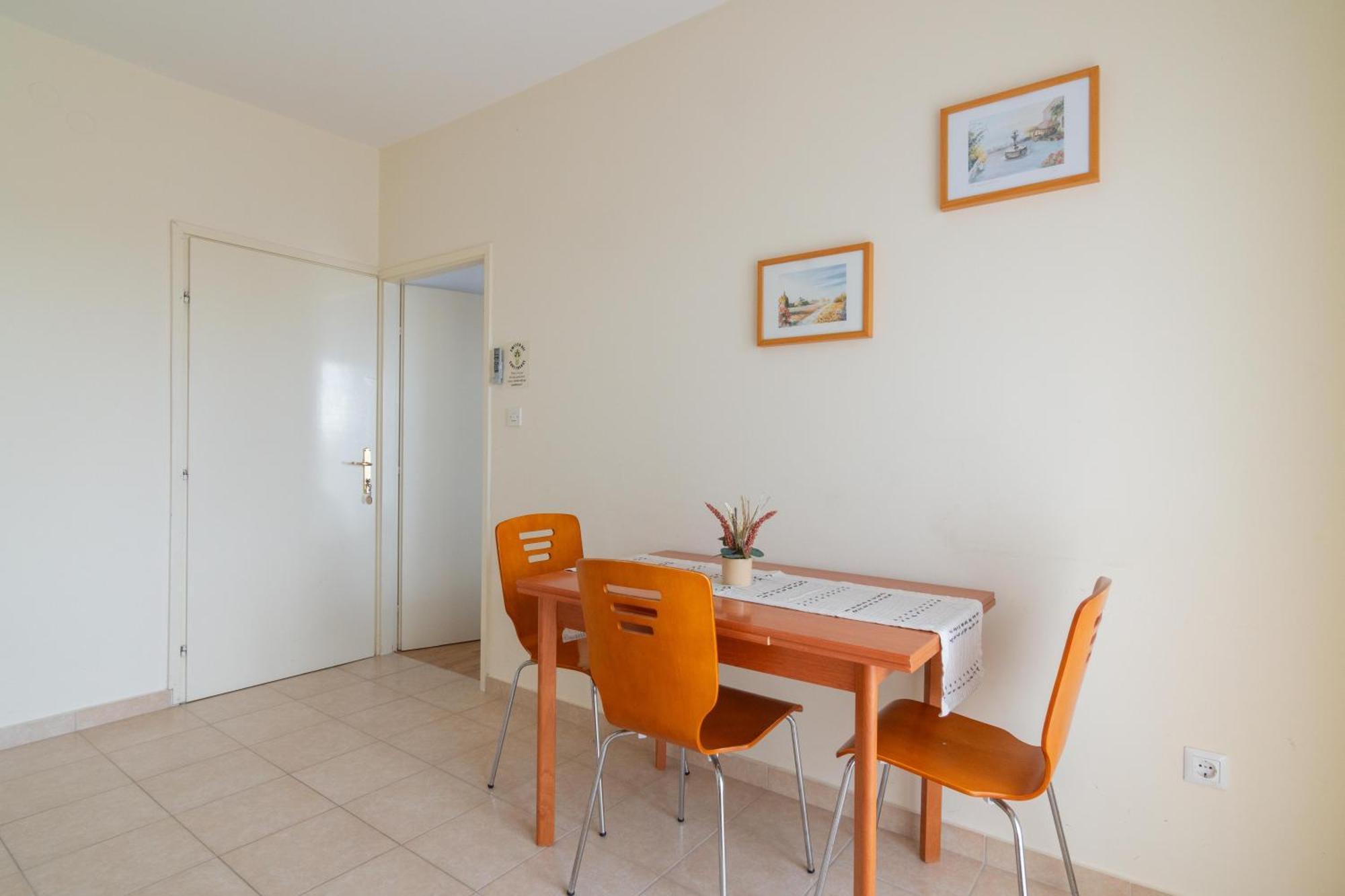 Josipa Apartment *